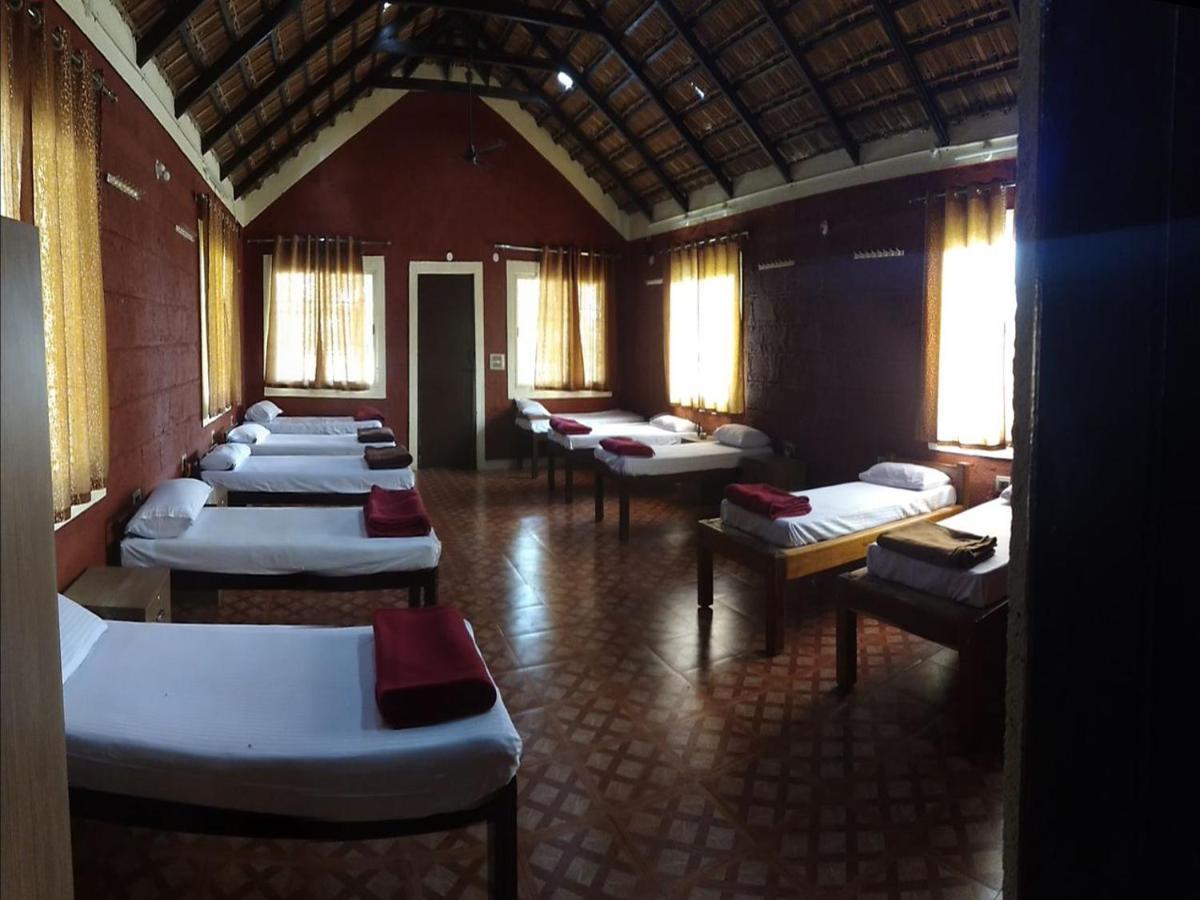 Cs County Resort 瑟格莱什布尔 外观 照片
